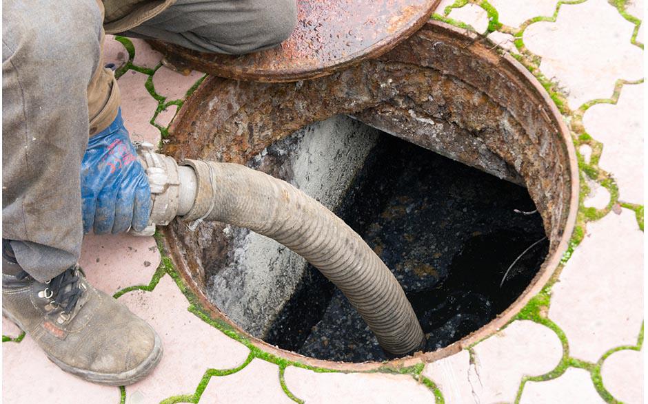 comment déboucher un lavabo Paris 5